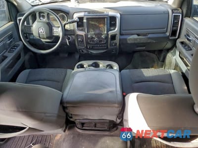 Zdjęcie 8 z 13 samochodu: 2014 RAM 3500 MEGA C PU 4X4 VIN:3C63RRLL3EG130328 - miniatura