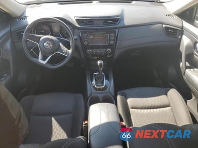 Zdjęcie 8 z 13 samochodu: 2018 NISSAN ROGUE S VIN:KNMAT2MV6JP579775 - miniatura