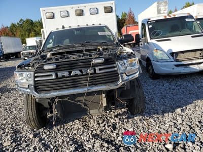 Piąte zdjęcie samochodu w środku: 2019 RAM 4500 VIN:3C7WRKCL5KG646671 - miniatura