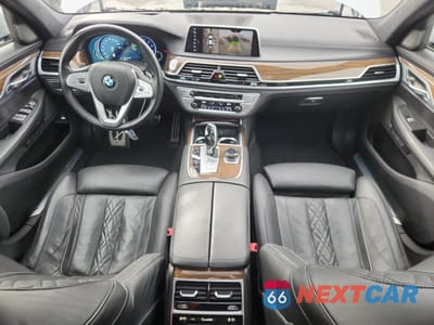 Zdjęcie 8 z 14 samochodu: 2018 BMW 750 XI VIN:WBA7F2C57JB238477 - miniatura