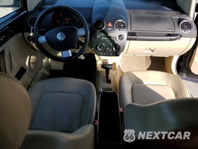 Zdjęcie 8 z 12 samochodu: 2008 VOLKSWAGEN NEW BEETLE CONVERTIBLE SE VIN:3VWRF31Y28M417038 - miniatura