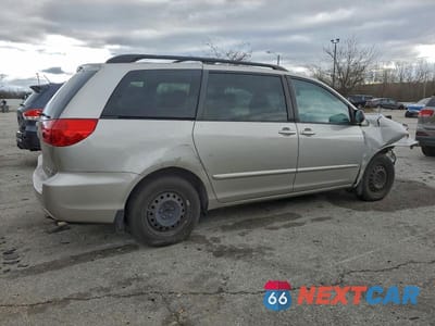 Trzecie zdjęcie samochodu z tyłu: 2010 TOYOTA SIENNA CE VIN:5TDKK4CC5AS293764 - miniatura