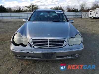 Piąte zdjęcie samochodu w środku: 2003 MERCEDES-BENZ C 240 4MATIC VIN:WDBRF81JX3F357746 - miniatura