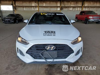 Piąte zdjęcie samochodu w środku: 2020 HYUNDAI VELOSTER BASE VIN:KMHTG6AF3LU028737 - miniatura