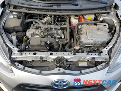 Zdjęcie 11 z 12 samochodu: 2016 TOYOTA PRIUS C VIN:JTDKDTB3XG1134296 - miniatura