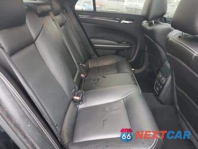 Zdjęcie 10 z 13 samochodu: 2023 CHRYSLER 300 S VIN:2C3CCABG5PH537882 - miniatura