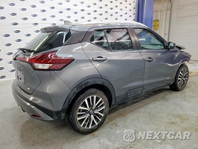 Trzecie zdjęcie samochodu z tyłu: 2021 NISSAN KICKS SV VIN:3N1CP5CV0ML466181 - miniatura