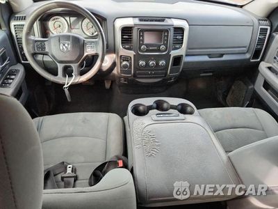 Zdjęcie 8 z 11 samochodu: 2016 RAM 1500 SLT VIN:1C6RR6GT2GS240365 - miniatura