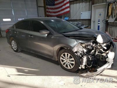 Czwarte zdjęcie samochodu z boku: 2016 NISSAN ALTIMA 2.5 VIN:1N4AL3AP4GN325441 - miniatura