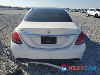 Zdjęcie 6 z 12 samochodu: 2016 MERCEDES-BENZ C 300 VIN:55SWF4JBXGU132287 - miniatura