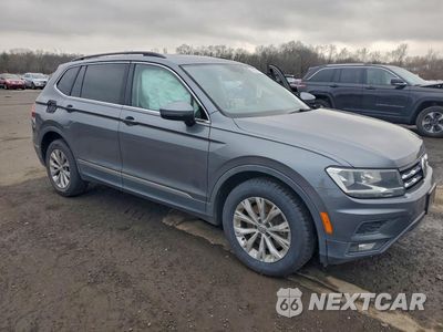 Czwarte zdjęcie samochodu z boku: 2018 VOLKSWAGEN TIGUAN SE VIN:3VV2B7AX4JM038418 - miniatura