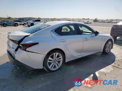 Trzecie zdjęcie samochodu z tyłu: 2021 LEXUS IS 300 VIN:JTHAA1D21M5113739 - miniatura