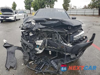 Piąte zdjęcie samochodu w środku: 2020 BMW 740 I VIN:WBA7T2C08LGL17210 - miniatura