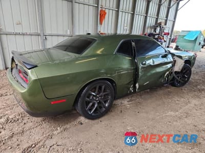 Trzecie zdjęcie samochodu z tyłu: 2021 DODGE CHALLENGER VIN:2C3CDZBT1MH621055 - miniatura