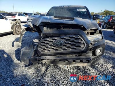 Piąte zdjęcie samochodu w środku: 2020 TOYOTA TACOMA VIN:3TMAZ5CN3LM125798 - miniatura