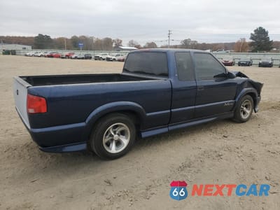 Trzecie zdjęcie samochodu z tyłu: 2000 CHEVROLET S TRUCK S10 VIN:1GCCS1955Y8302294 - miniatura