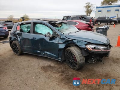 Czwarte zdjęcie samochodu z boku: 2018 VOLKSWAGEN GTI S VIN:3VW547AU1JM295416 - miniatura