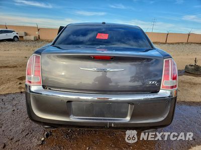 Zdjęcie 6 z 13 samochodu: 2014 CHRYSLER 300C VIN:2C3CCAEG5EH103356 - miniatura