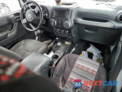 Zdjęcie 8 z 13 samochodu: 2015 JEEP WRANGLER UNLIMITED SPORT VIN:1C4BJWDG6FL749957 - miniatura