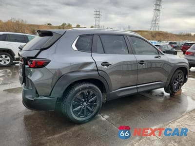 Trzecie zdjęcie samochodu z tyłu: 2023 MAZDA CX-50 PREFERRED PLUS VIN:7MMVABCM7PN111509 - miniatura