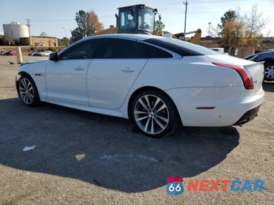Drugie zdjęcie samochodu z przodu: 2019 JAGUAR XJ R - SPORT VIN:SAJWA1C72K8W21171 - miniatura