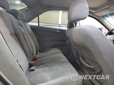 Zdjęcie 10 z 14 samochodu: 2005 TOYOTA CAMRY LE VIN:4T1BE32K25U551066 - miniatura