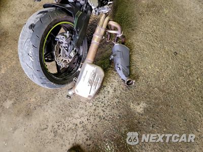 Zdjęcie 9 z 10 samochodu: 2024 KAWASAKI ZR900 F VIN:ML5ZRDF13RDA69207 - miniatura