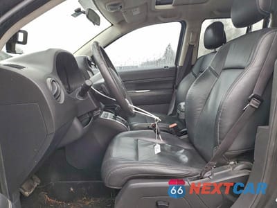 Zdjęcie 7 z 12 samochodu: 2015 JEEP COMPASS LATITUDE VIN:1C4NJCEA2FD145676 - miniatura