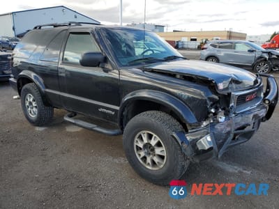 Czwarte zdjęcie samochodu z boku: 2005 GMC JIMMY SLS VIN:1GKCT18X45K104020 - miniatura