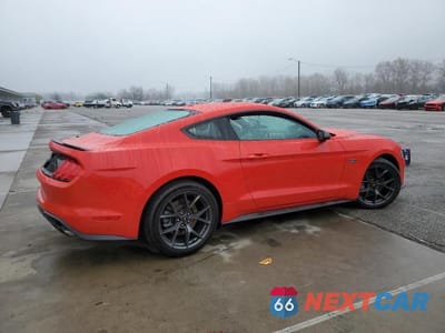 Trzecie zdjęcie samochodu z tyłu: 2020 FORD MUSTANG VIN:1FA6P8TD9L5123702 - miniatura