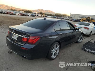 Trzecie zdjęcie samochodu z tyłu: 2014 BMW 750 I VIN:WBAYA8C55ED825308 - miniatura