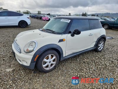 2010 MINI COOPER WMWMF3C52ATU77440 - główne zdjęcie licytacji z USA - miniatura