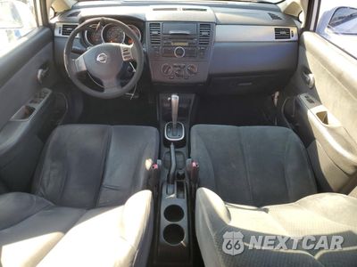Zdjęcie 8 z 12 samochodu: 2010 NISSAN VERSA S VIN:3N1BC1CP8AL413743 - miniatura