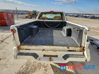 Zdjęcie 6 z 13 samochodu: 1994 CHEVROLET S TRUCK S10 VIN:1GCCS144XR8194920 - miniatura