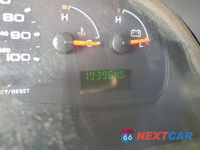 Zdjęcie 8 z 13 samochodu: 2000 FORD ECONOLINE E350 SUPER DUTY VAN VIN:1FTSS34P76DB11254 - miniatura