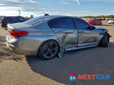 Trzecie zdjęcie samochodu z tyłu: 2019 BMW M5 VIN:WBSJF0C59KB447081 - miniatura