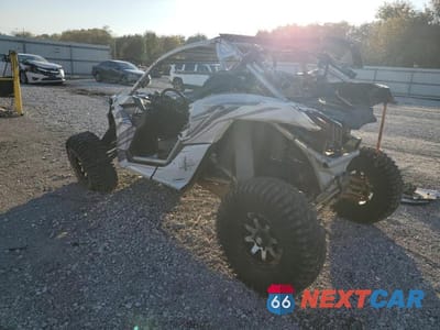 Trzecie zdjęcie samochodu z tyłu: 2020 CAN-AM MAVERICK X3 UTILITY VEHICLE VIN:3JBVXAV41LK001502 - miniatura