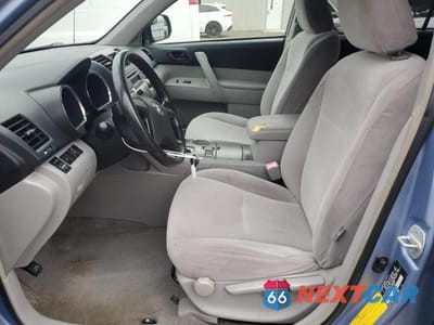 Zdjęcie 7 z 13 samochodu: 2008 TOYOTA HIGHLANDER VIN:JTEES41A082060287 - miniatura