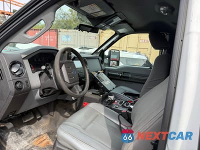 Zdjęcie 7 z 11 samochodu: 2012 FORD F550 SUPER DUTY VIN:1FDUF5HTXCEC83845 - miniatura