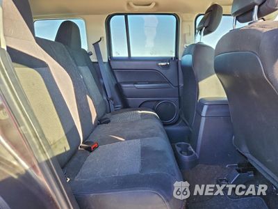 Zdjęcie 11 z 13 samochodu: 2015 JEEP PATRIOT SPORT VIN:1C4NJPBA3FD350774 - miniatura