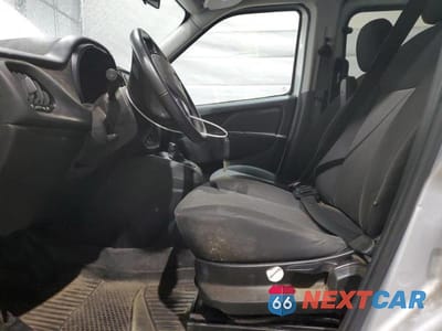 Zdjęcie 7 z 13 samochodu: 2015 RAM PROMASTER CITY SLT VIN:ZFBERFBT6F6A83631 - miniatura