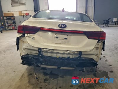Zdjęcie 6 z 11 samochodu: 2019 KIA FORTE FE VIN:3KPF24AD0KE008123 - miniatura
