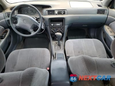 Zdjęcie 8 z 11 samochodu: 2000 TOYOTA CAMRY CE VIN:4T1BG22K8YU969155 - miniatura