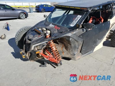 Zdjęcie 9 z 13 samochodu: 2022 CAN-AM MAVERICK X3 X RS TURBO RR VIN:3JBVXAV49NE000633 - miniatura