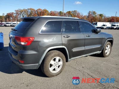 Trzecie zdjęcie samochodu z tyłu: 2011 JEEP GRAND CHEROKEE LAREDO VIN:1J4RR4GG3BC584459 - miniatura