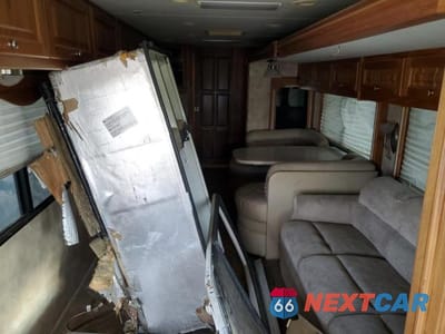 Zdjęcie 6 z 10 samochodu: 2005 FREIGHTLINER CHASSIS X LINE MOTOR HOME VIN:4UZABFCYX5CU60271 - miniatura