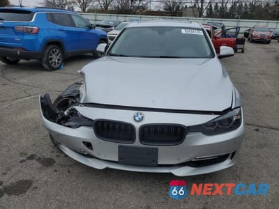 Piąte zdjęcie samochodu w środku: 2014 BMW 328 I VIN:WBA3A5G55ENP29658 - miniatura
