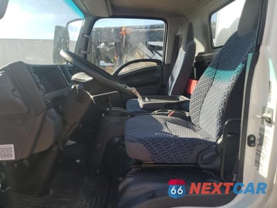 Zdjęcie 7 z 12 samochodu: 2024 ISUZU NPR HD BOX TRUCK VIN:54DC4W1D5RS209298 - miniatura