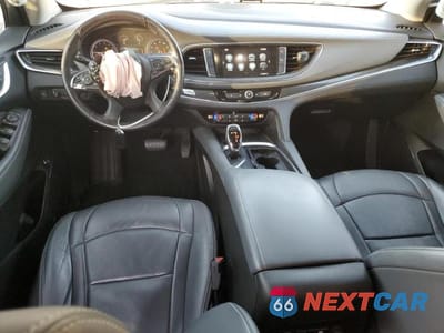 Zdjęcie 8 z 13 samochodu: 2019 BUICK ENCLAVE ESSENCE VIN:5GAERBKWXKJ235206 - miniatura