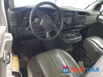 Zdjęcie 8 z 14 samochodu: 2006 CHEVROLET EXPRESS G2500 DELIVERY VAN VIN:1GCGG29U261131543 - miniatura